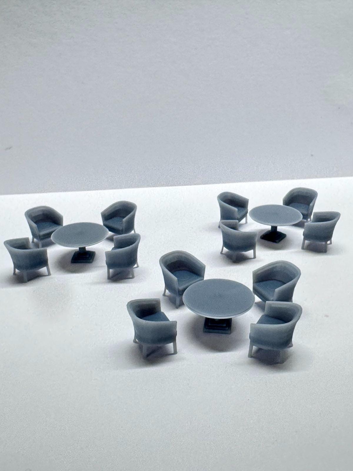 Vintage restaurant round table with chairs, HO Scale 1:87 Grey Unpainted